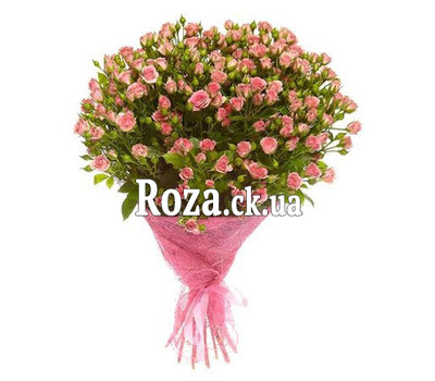 Bouquet of bush roses