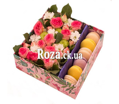 Flowers with Makarun