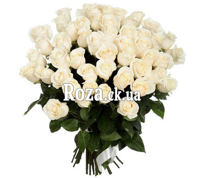 Beautiful bouquet of white roses