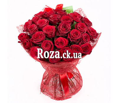 Beautiful bouquet of red roses