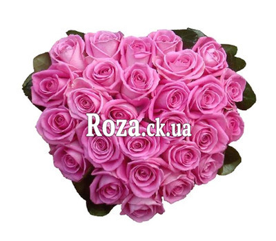 Heart of flowers of pink roses
