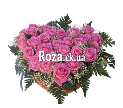 Heart of pink roses