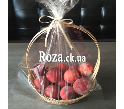 Delicious peaches in a basket 5