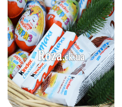 Basket for New Year with chocolate kinder 2