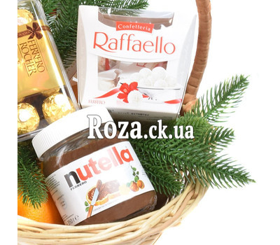 Новогодняя корзина с Мартини и конфетами - вид 2