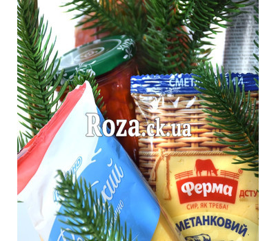 Новогодняя корзина с продуктами - вид 1