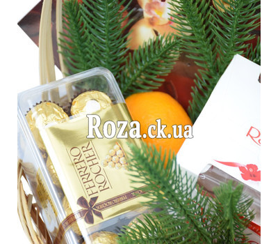 Christmas Gift Basket with Martini Asti 1