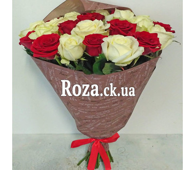 Bouquet of scarlet and white roses 3