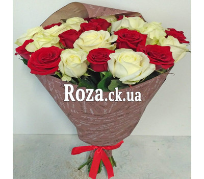 Bouquet of scarlet and white roses 4