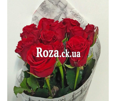 Trendy bouquet of red roses 5