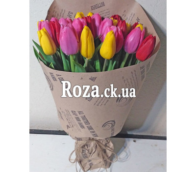Bouquet of 25 Tulips 1