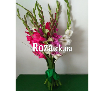 Bouquet from gladiolus 2