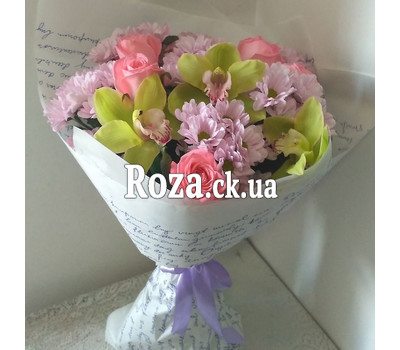 Bouquet with pink flowers and orchids 1