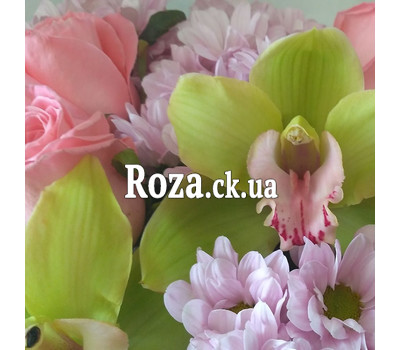 Bouquet with pink flowers and orchids 4