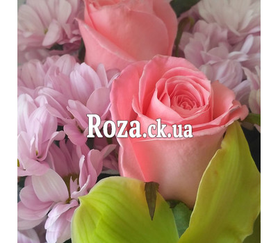 Bouquet with pink flowers and orchids 5