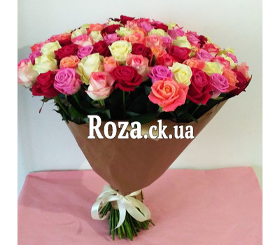 An excellent bouquet of 101 roses 1