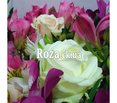 Multicolored bouquet of alstroemerias and roses 4