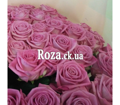 Chic bouquet of pink roses 3