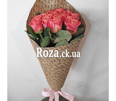 15 peach roses Miss Piggy 8