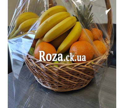 Large basket of fruit 4