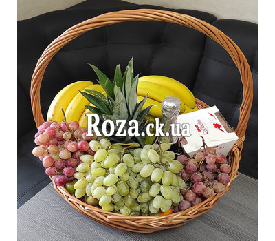 Large basket of fruit 6