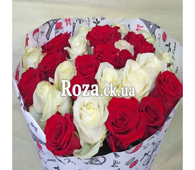 Bouquet of scarlet and white roses 8
