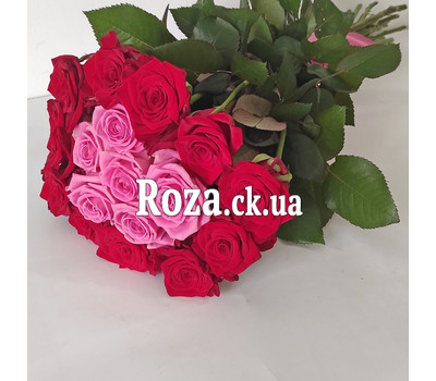 Heart of roses bouquet 4