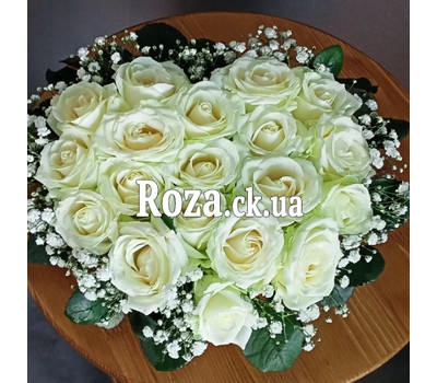 Flowers in the form of heart with white roses 1