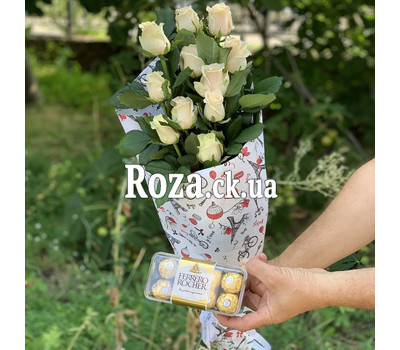 Cascade bouquet of 11 cream roses 5