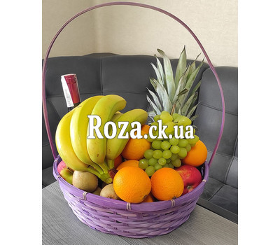 Кошик з фруктами і вином - вид 4