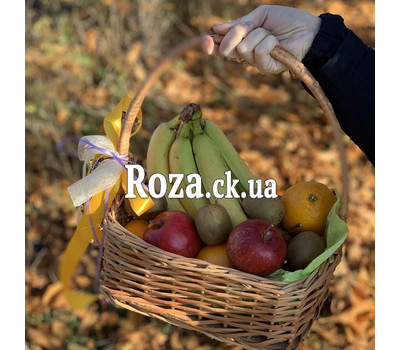 Basket with fruit 1