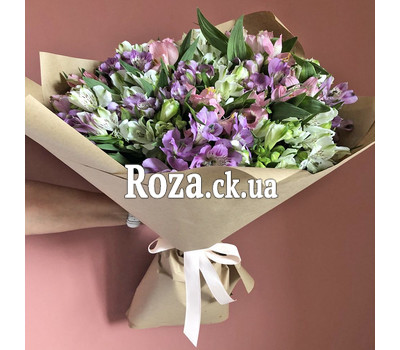 Beautiful bouquet of alstroemerias 1