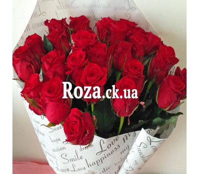 Beautiful bouquet of red roses 2