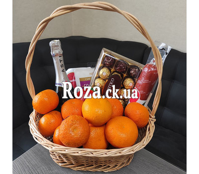 Gift grocery basket for a woman 3