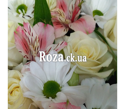 Heart of flowers in a box 4