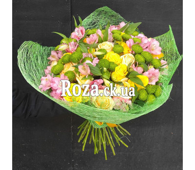 Strict bouquet of roses, alstromeries and chrysanthemums 3
