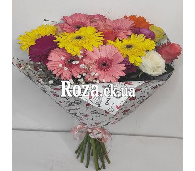 Bright bouquet of roses and gerberas 5