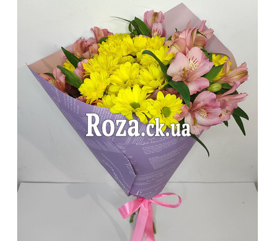 Yellow and orange flowers in a bouquet 1