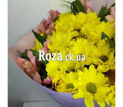 Yellow and orange flowers in a bouquet 4