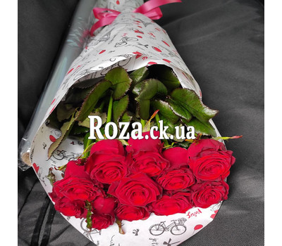 11 roses in the grid 1