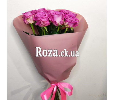 11 pink roses in paper 1