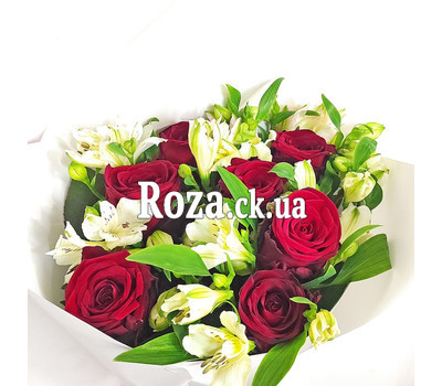 Bouquet of pink roses and alstromeries 5