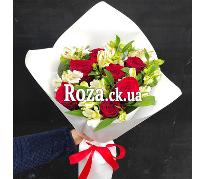 Bouquet of pink roses and alstromeries 8