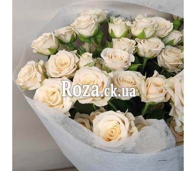 Bouquet from rose spray 4
