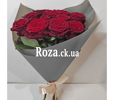 Bouquet of red roses in Cherkasy 10