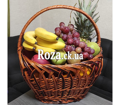 Fruit basket with pineapple 3