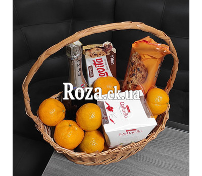 Gift basket with champagne 2
