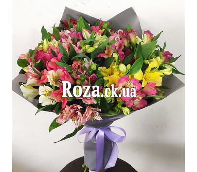 Glorious bouquet of alstroemerias 5