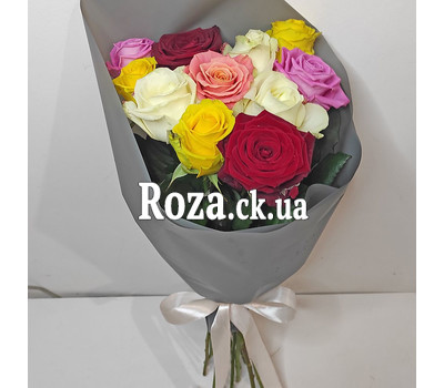Bright bouquet of roses 3