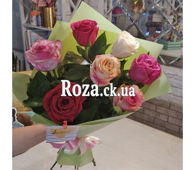 Bouquet of 7 roses 16